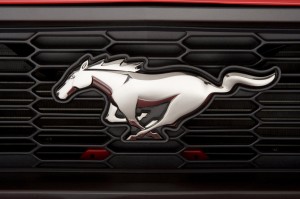 54_mustang2010